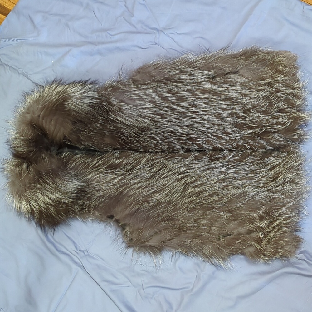 Luxurious 💯 Fox Fur Vest